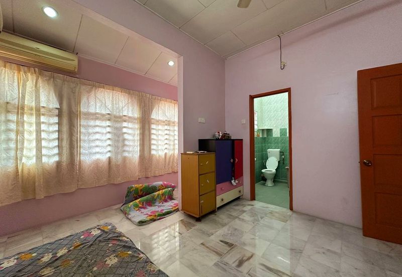 Ampang Ipoh Jaya Nice Double Storey Terrace House For Sale 