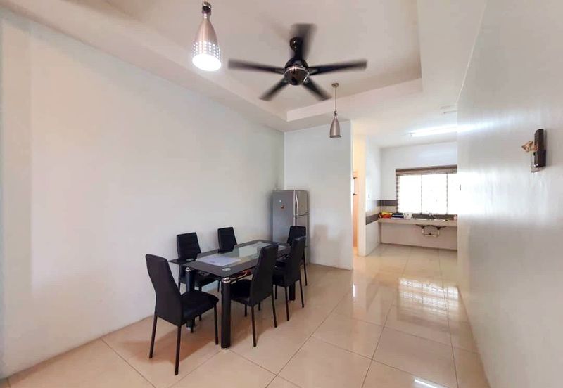 Bandar Seri Botani, Good Condition 2 Storey Terrace House For Rent 