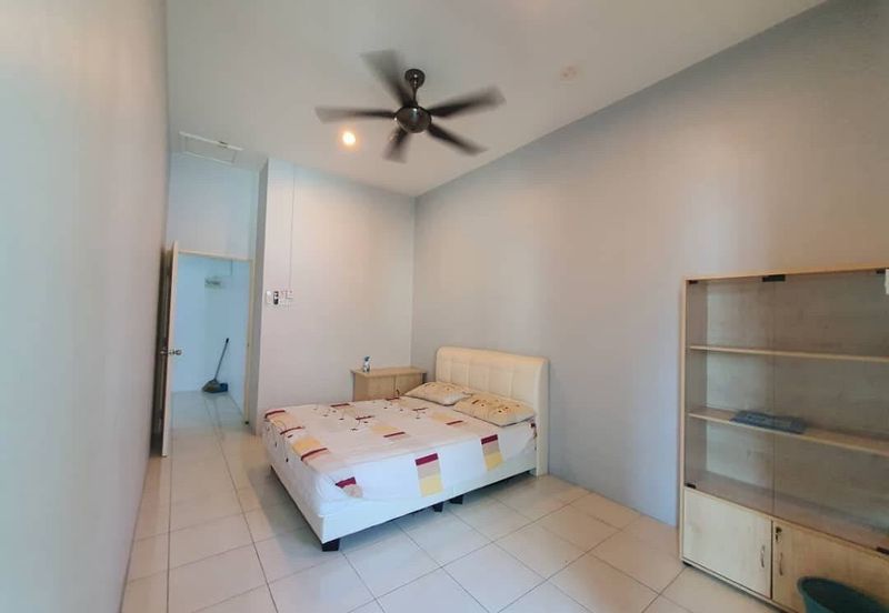 Bandar Seri Botani, Good Condition 2 Storey Terrace House For Rent 