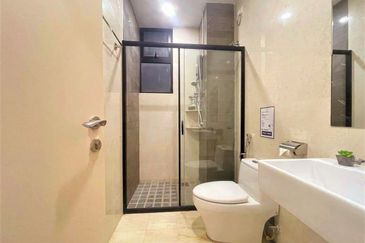 THE COVE HILLSIDE RESIDENCE