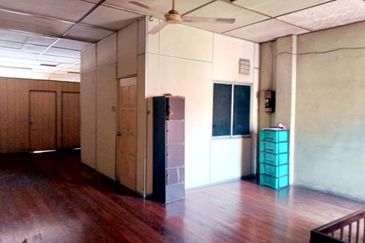 Kampar Oldtown Below Market Price Double Storey Shoplot For Sale 