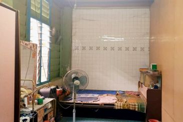 Kampar Oldtown Below Market Price Double Storey Shoplot For Sale 