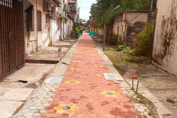 Kampar Oldtown Below Market Price Double Storey Shoplot For Sale 