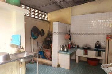 Kampar Oldtown Below Market Price Double Storey Shoplot For Sale 
