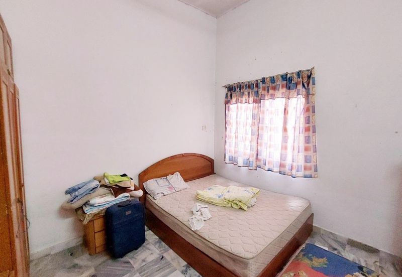 Bercham Double Storey Terrace House For Sale 