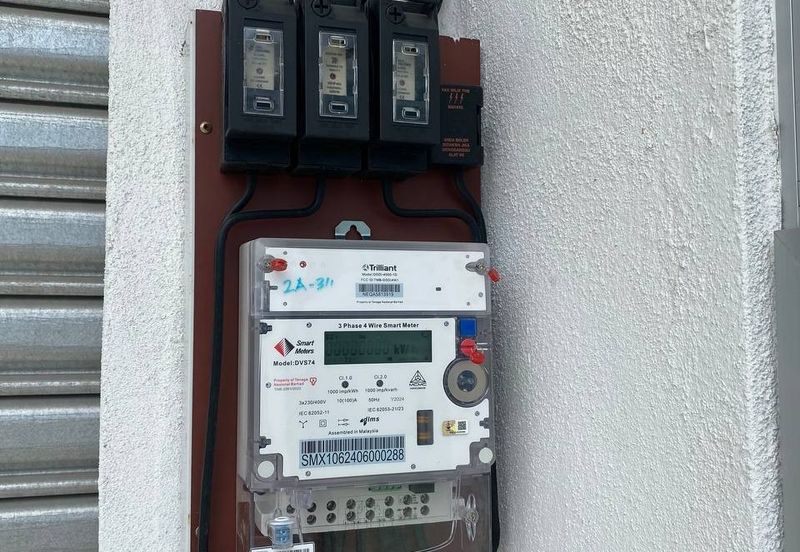 Kawasan Perindustrian Pengkalan 3 1.5 Storey Semi-D Factory For Rent 