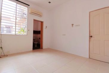 Panorama Lapangan Perdana