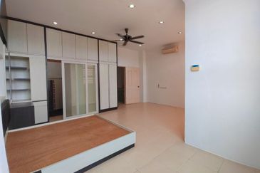 Panorama Lapangan Perdana