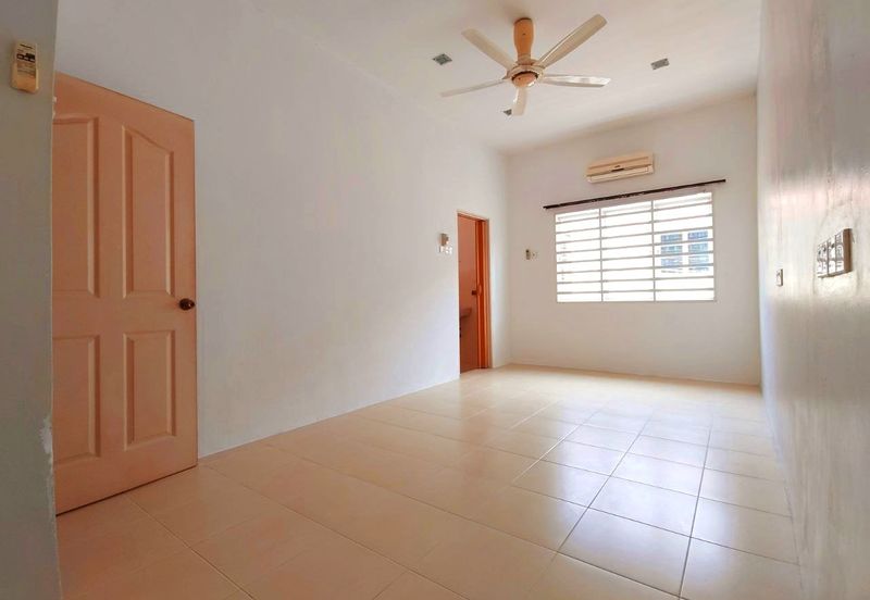 Panorama Lapangan Perdana