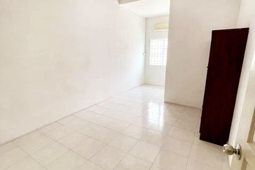 Dorset Place @ Taman Lapangan Setia