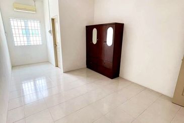 Dorset Place @ Taman Lapangan Setia