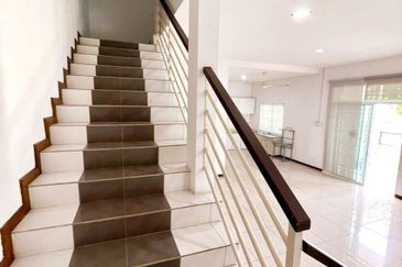 Dorset Place @ Taman Lapangan Setia