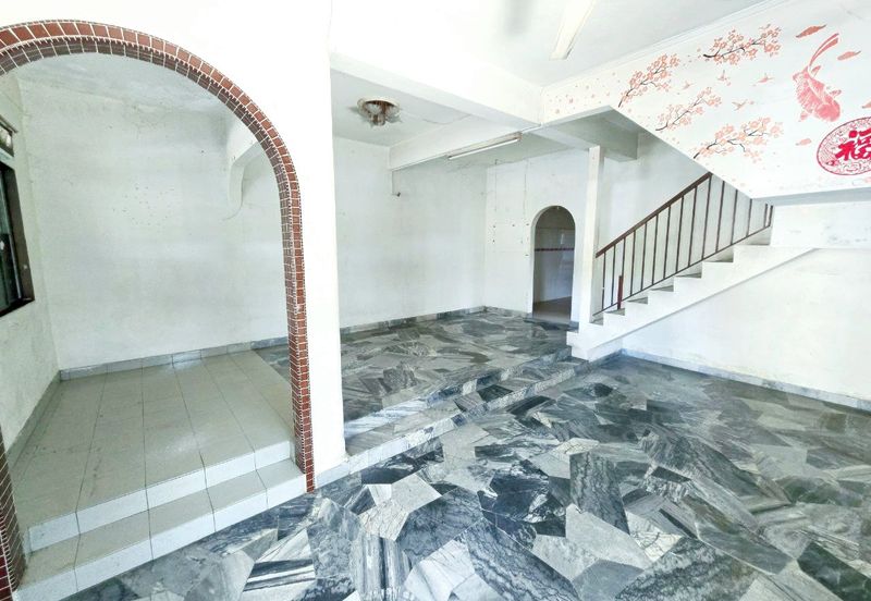 Kuala Kangsar Nice Double Storey Terrace House Corner Unit For Sale 