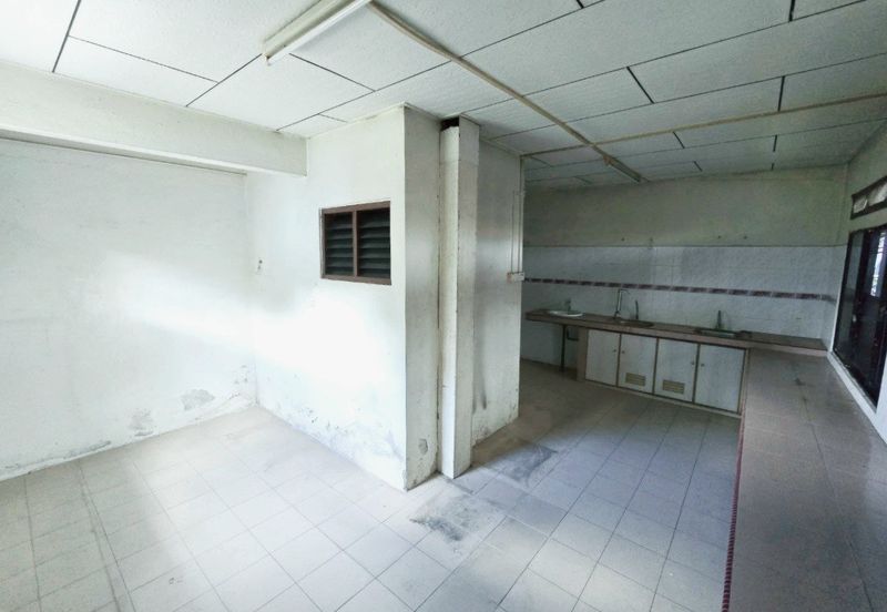 Kuala Kangsar Nice Double Storey Terrace House Corner Unit For Sale 