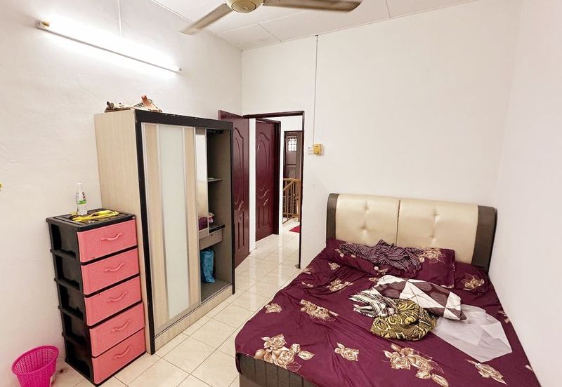 Menglembu Falim Facing Field Nice Double Storey Terrace House