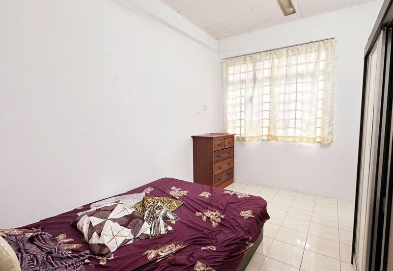 Menglembu Falim Facing Field Nice Double Storey Terrace House