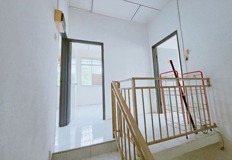 Taman Bunga Raya, Kuala Kangsar Double Storey Terrace House Corner Unit For Sale 