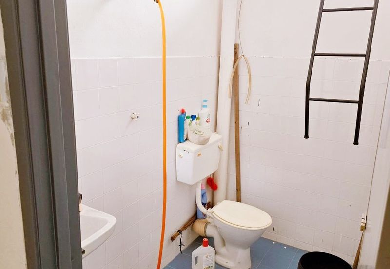 Taman Bunga Raya, Kuala Kangsar Double Storey Terrace House Corner Unit For Sale 