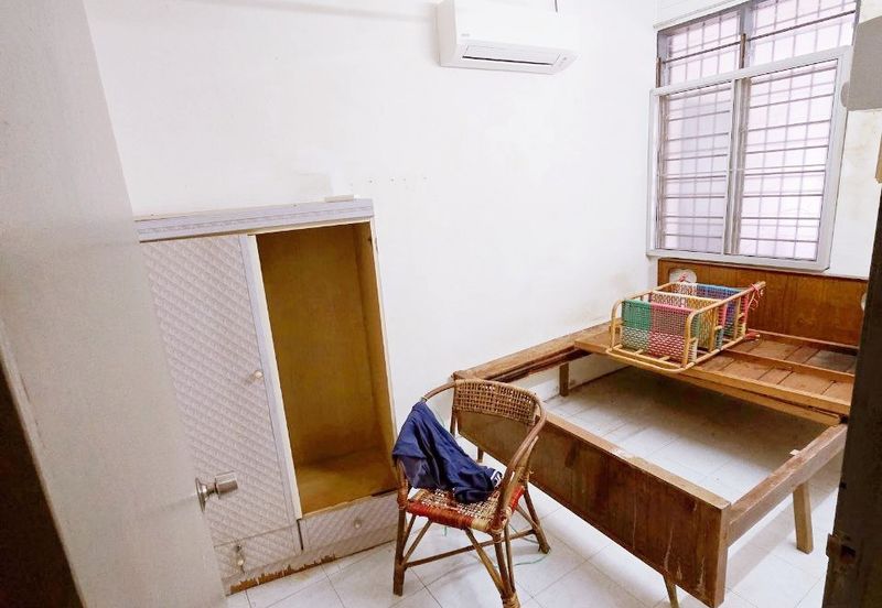 Taman Bunga Raya, Kuala Kangsar Double Storey Terrace House Corner Unit For Sale 