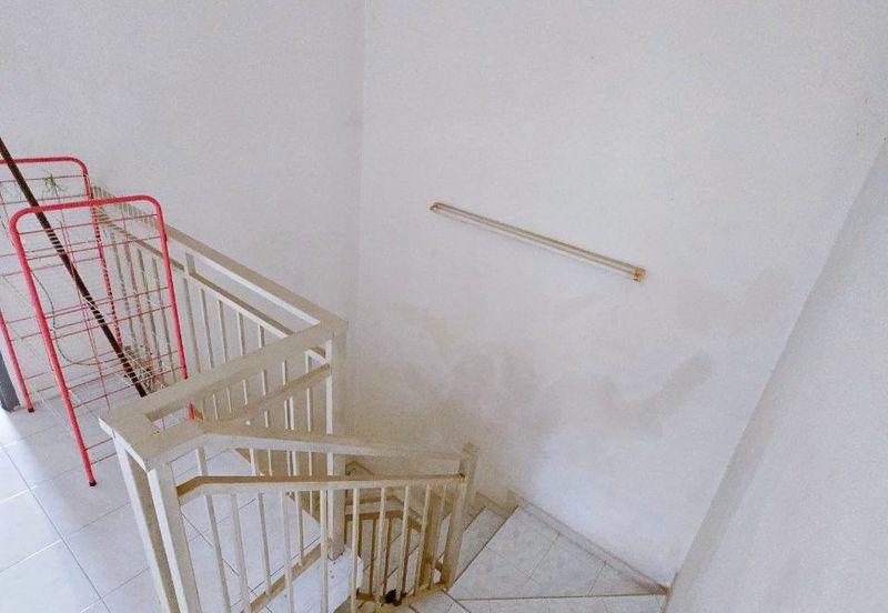 Taman Bunga Raya, Kuala Kangsar Double Storey Terrace House Corner Unit For Sale 