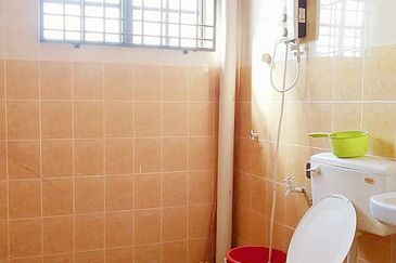 Kuala Kangsar Near Toll Double Storey Terrace House 