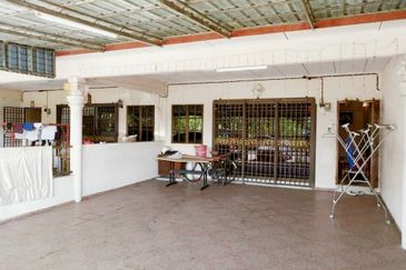 Kuala Kangsar Near Toll Double Storey Terrace House 