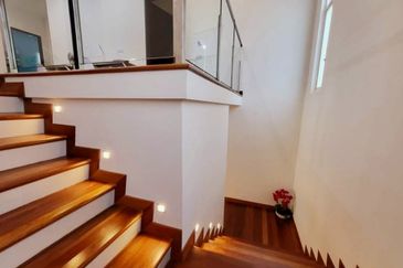 Tambun Uplands Gated & Guarded Luxury Double Storey Semi-D Corner Unit 