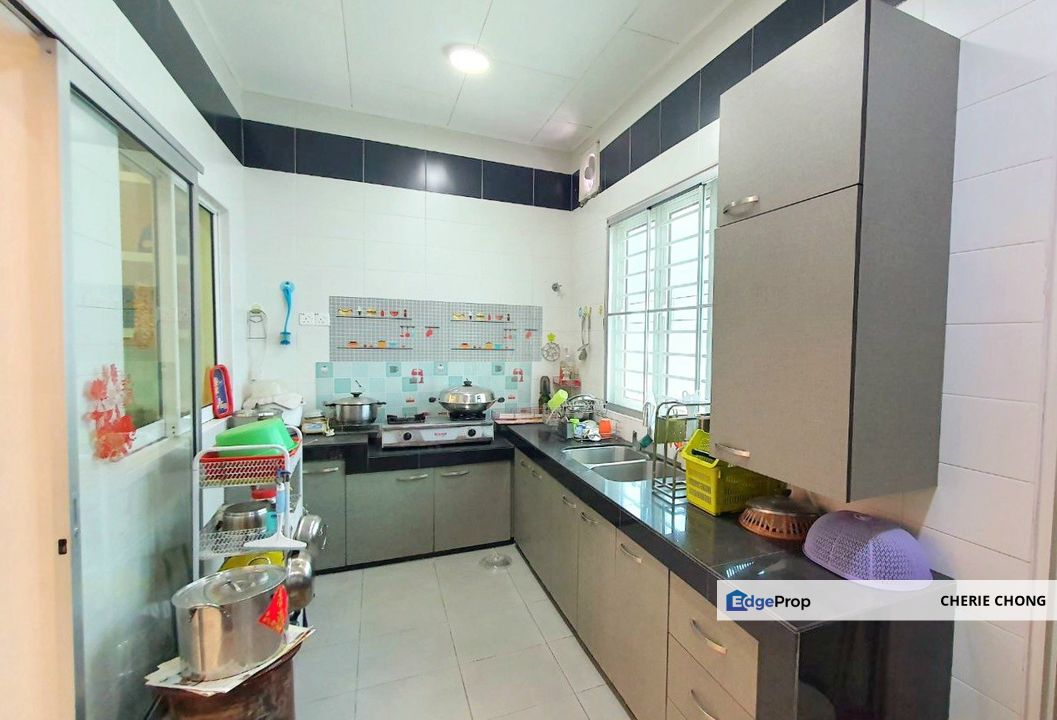 Ipoh Town Bandar Seri Botani Seri Beringin Tiptop Condition Double Storey Terrace House Near Simpang Pulai Toll , Perak, Ipoh