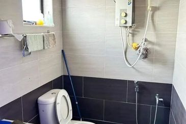 Ipoh Town Menglembu Meru Jelapang Fully Renovated 1.5 Storey Bungalow 