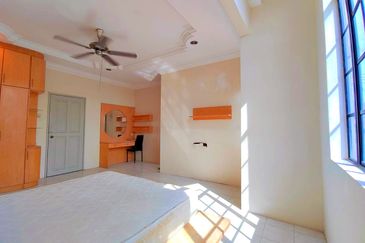 TAMAN MENGLEMBU TIMUR