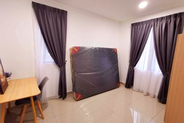 UPPER EAST @ TIGER LANE (PL: 14897S)