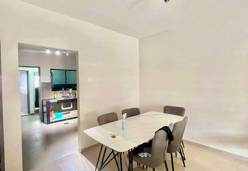 Bercham Nice Double Storey Terrace House For Rent 