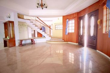 Greentown Double Storey Bungalow Corner Unit For Sale 