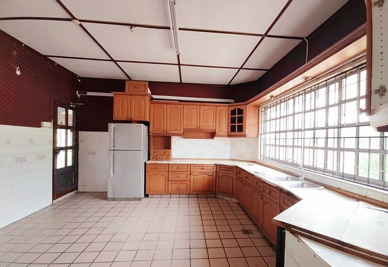 Greentown Double Storey Bungalow Corner Unit For Sale 