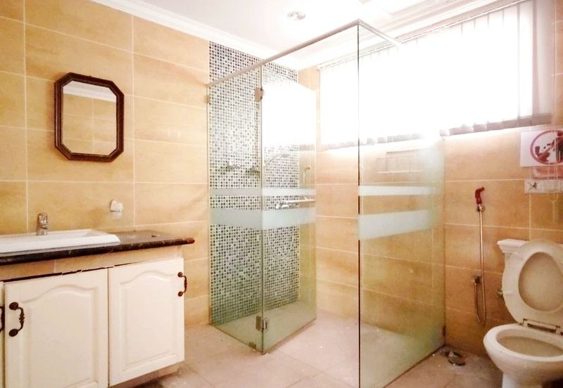 Greentown Double Storey Bungalow Corner Unit For Sale 