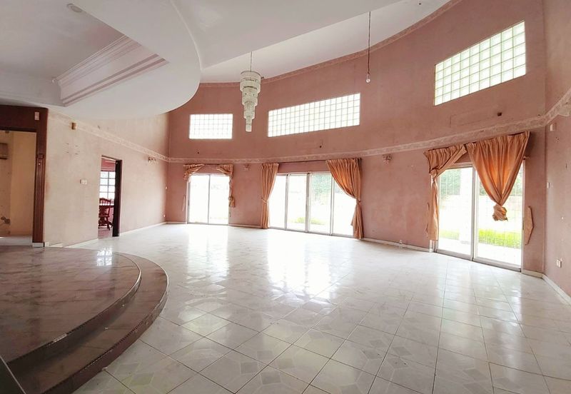 Greentown Double Storey Bungalow Corner Unit For Sale 