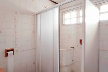 Greentown Double Storey Bungalow Corner Unit For Sale 