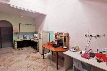 Lahat Single Storey Terrace House For Sale 