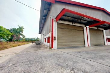 Bercham Semi-D/Warehouse For Rent 