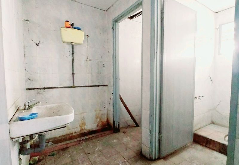 Bercham Semi-D/Warehouse For Rent 