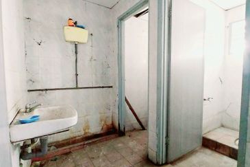 Bercham Semi-D/Warehouse For Rent 