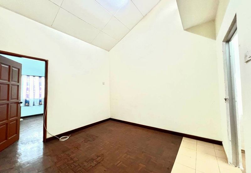 Gunung Rapat, Ampang Superlink Double Storey Terrace House For Sale 