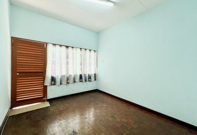 Gunung Rapat, Ampang Superlink Double Storey Terrace House For Sale 