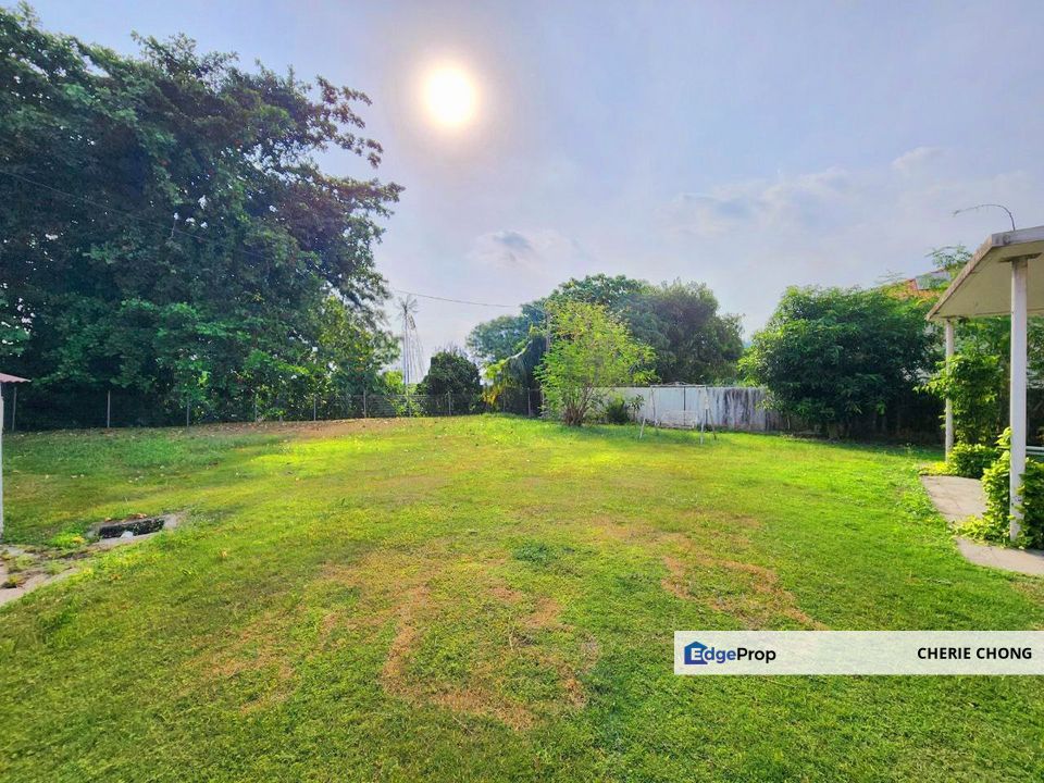 Fair Park Single Storey Bungalow With Huge Land For Sale, Perak, Ipoh