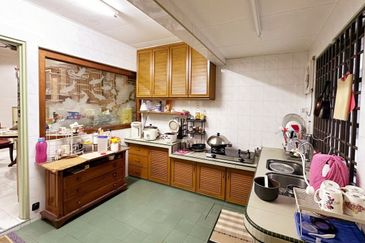 First Garden, Menglembu Double Storey Terrace House For Sale 