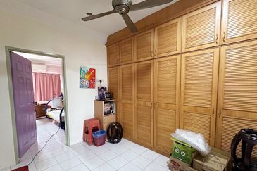 First Garden, Menglembu Double Storey Terrace House For Sale 
