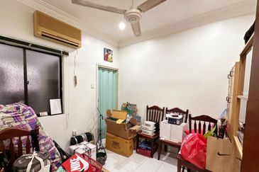 First Garden, Menglembu Double Storey Terrace House For Sale 