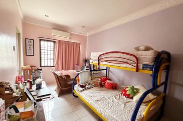 First Garden, Menglembu Double Storey Terrace House For Sale 