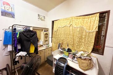 First Garden Double Storey Terrace House Corner Unit For Sale 