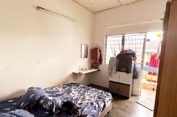 First Garden Double Storey Terrace House Corner Unit For Sale 